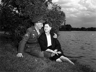 Soldier on leave with his girlfriend, 1944. Loc. no. E448.251 p2