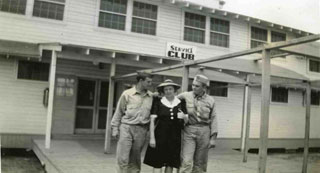 Bill Anderson with his mother and friend at Camp Claiborne, LA,
June 1, 1941.
