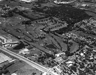 Photo: Aerial, Oak Ridge Country Club and surrounding area, Hopkins, 1959.