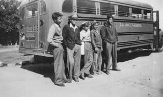 Mille Lacs students leaving for Pipestone Indian School, 1940.