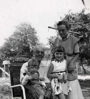 Denise and Leslie Breton with their Dean Grandparents, ca. 1950s.