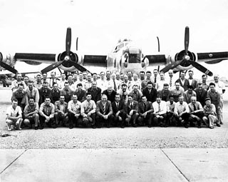 Photo: Crew of Modification Center at Holman Field, St. Paul, 1944.