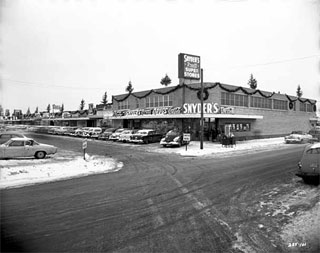 Photo: Miracle Mile shopping center, St. Louis Park, 1955.