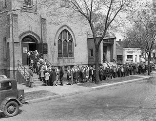 People waiting to get into Olivet Methodist Church, V-E Day, 1945.