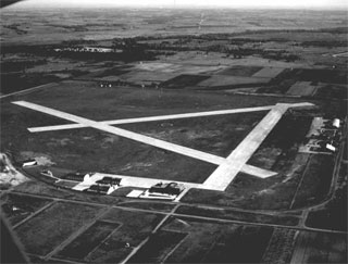 Photo: Aerial view, Wold-Chamberlain Field, 1940.